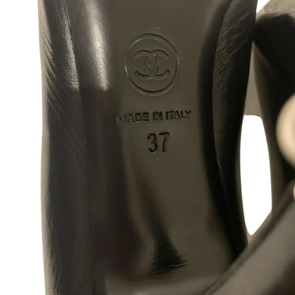 Chanel Interlocking CC Logo Black Leather Pumps EU 37 US 6-6.5 Pearl High Heels